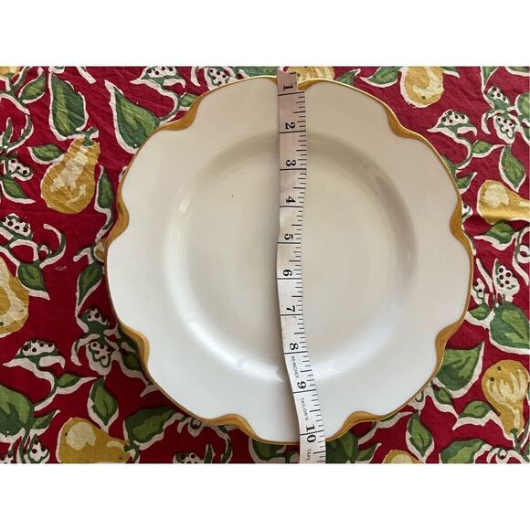 Silver Anniversary Pattern Set of one dinner plate and one coupe luncheon plate - Picture 5 of 8